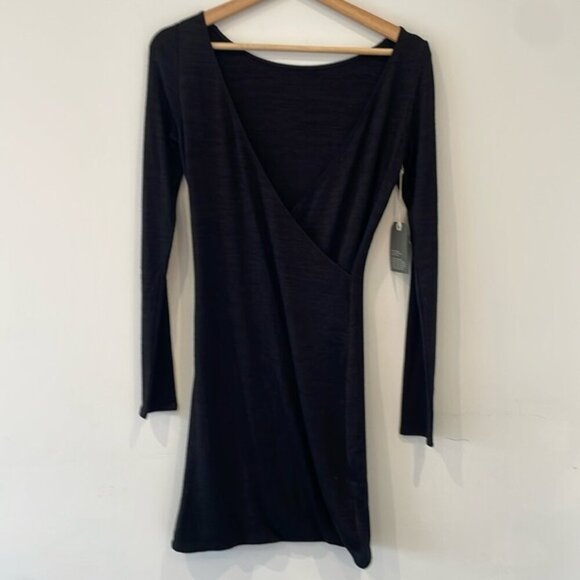 Wilfred Dresses & Skirts - NWT Aritzia Wilfred black longsleeve soft dress faux wrap with v cut, size S